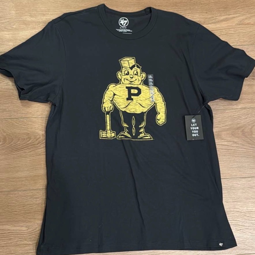 47 Men's XL - Black Graphic T-Shirt - Purdue University